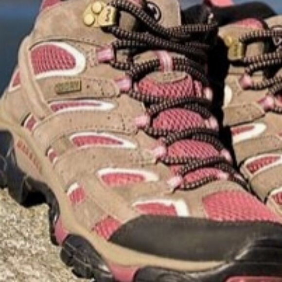 HIKING BOOT BONANZA🏔️🥾🚶‍♀️🚶🏽‍➡️🚶🏿🚶‍♂️🚶🏻‍♀️‍➡️🚶🏼‍♀️ - Picture 5 of 5